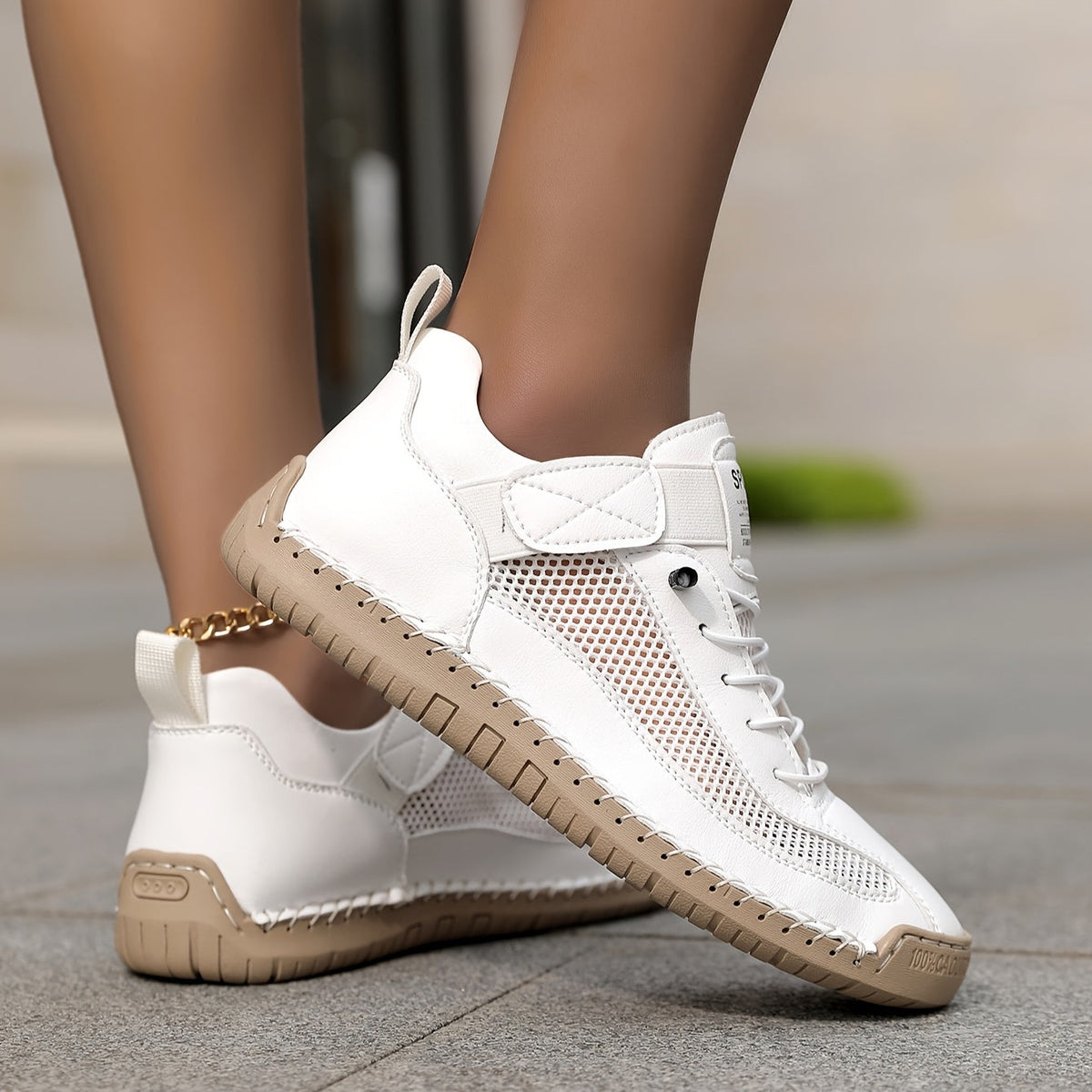 Mira – Summer comfort with breathable design