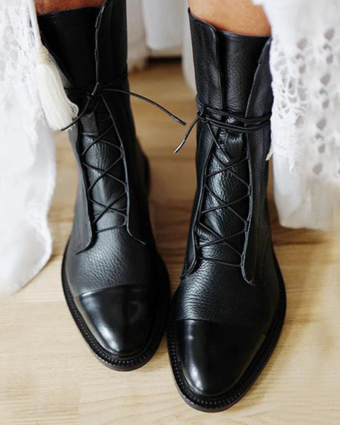 Isabella™ - Elegant Leather Heeled Boots