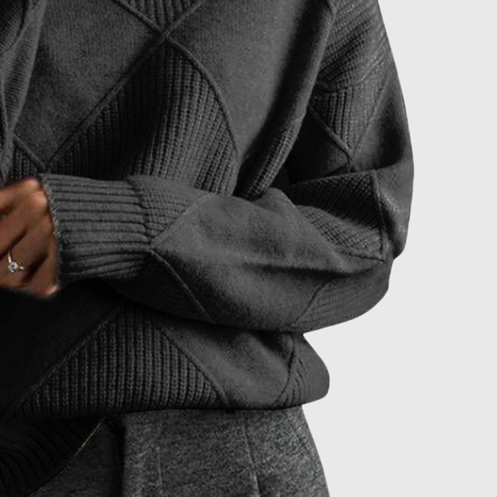 Vivara – Structured Turtleneck Knit