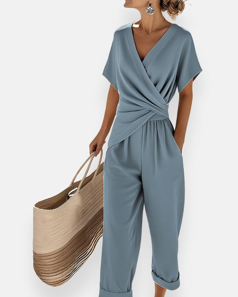 Hayden Lyra | Draped Bow Outfit