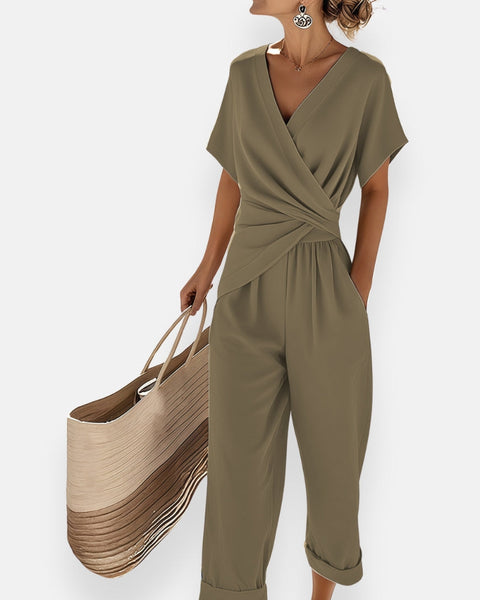 Hayden Lyra | Draped Bow Outfit