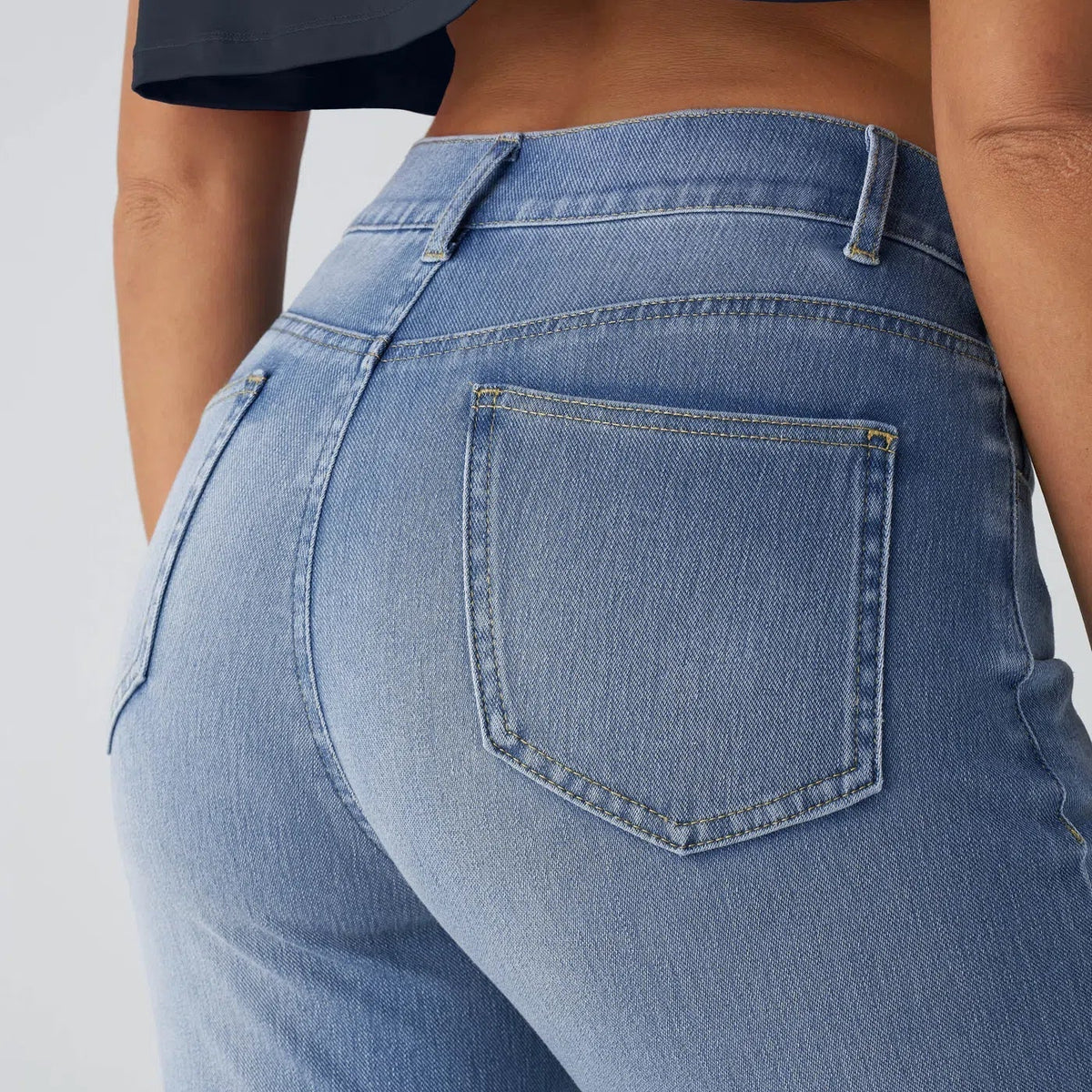 ComfortFit™ - Elastic and comfortable pants with high waist
