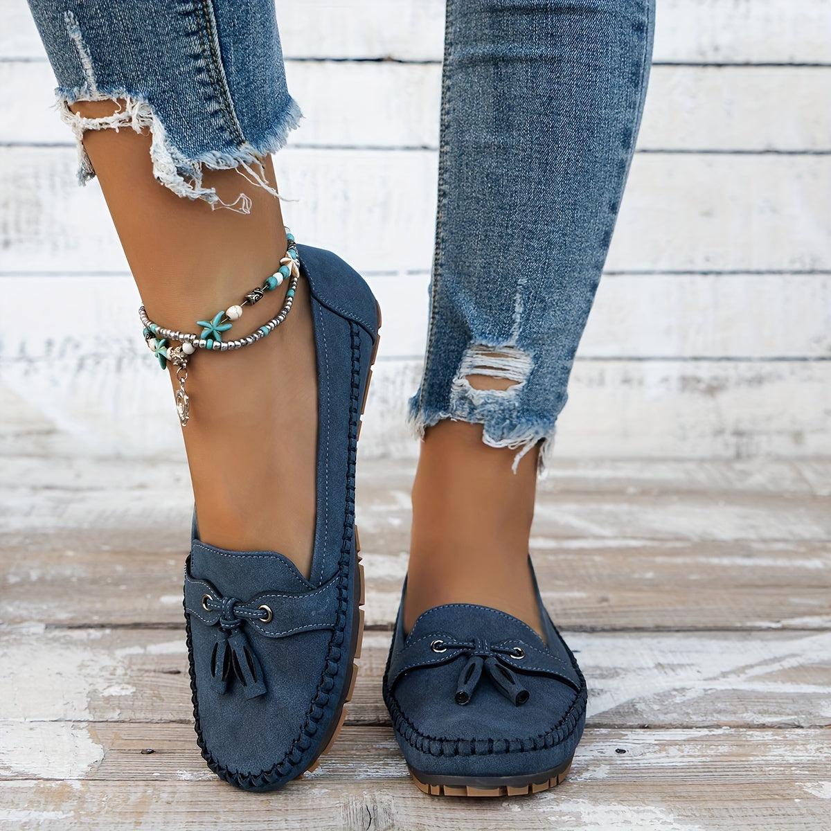 Nadine - Classic Loafers with Fringe Detail