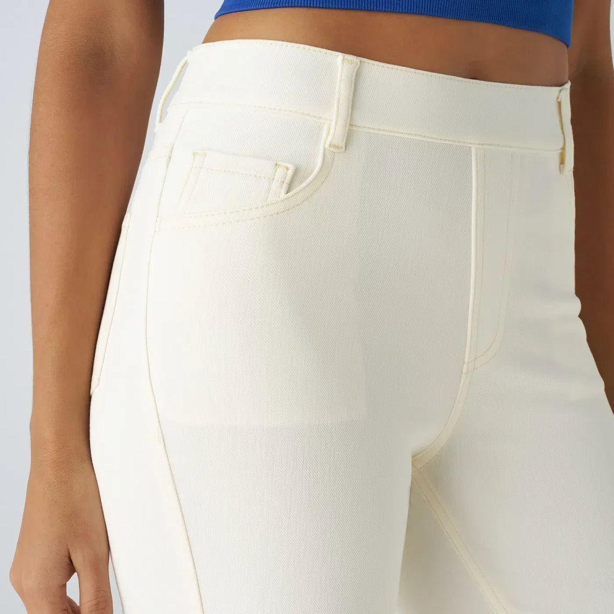 ComfortFit™ - Elastic and comfortable pants with high waist