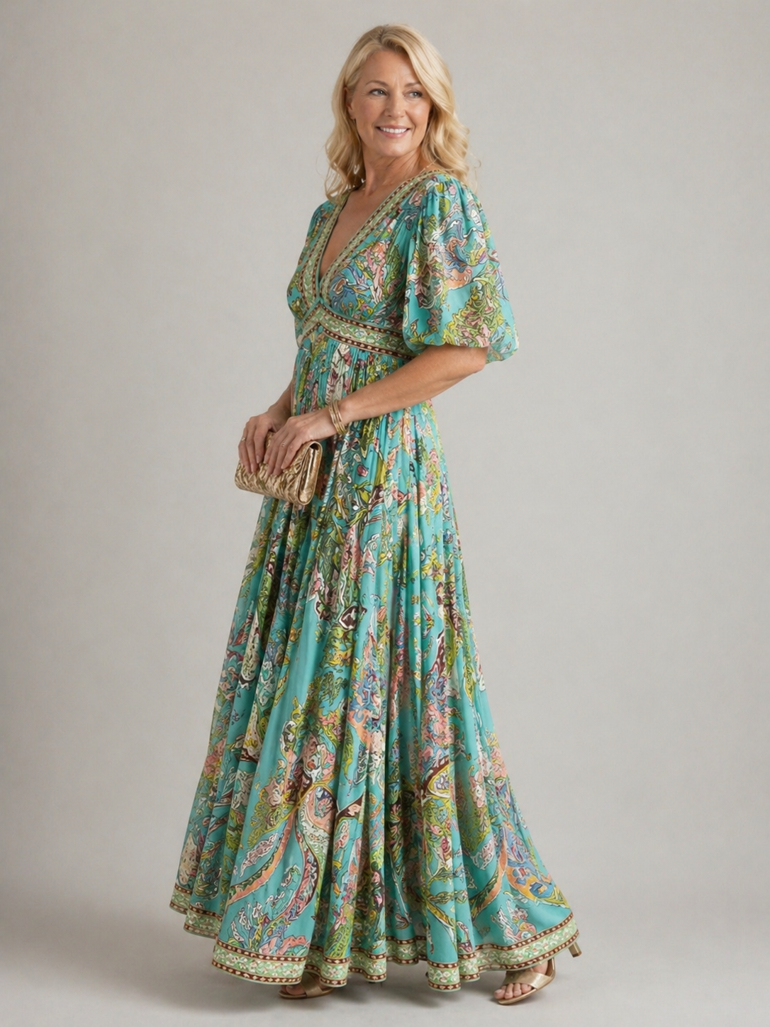Ellis & Johnson™  | Airy maxi dress with puff sleeves and V-neck