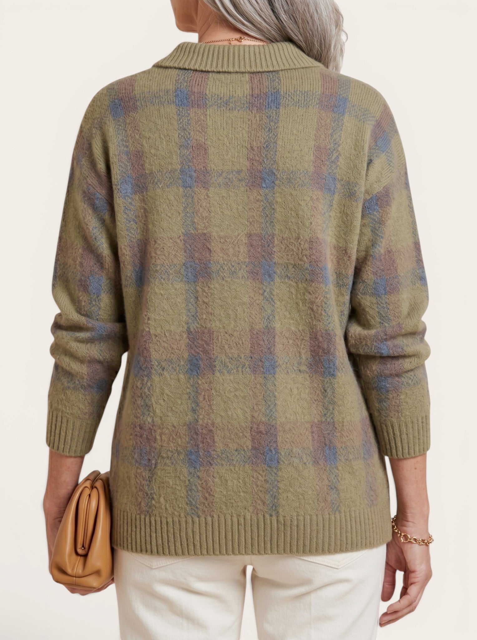 Fiora – Cosy Knit Shirt for Cold-Day Comfort