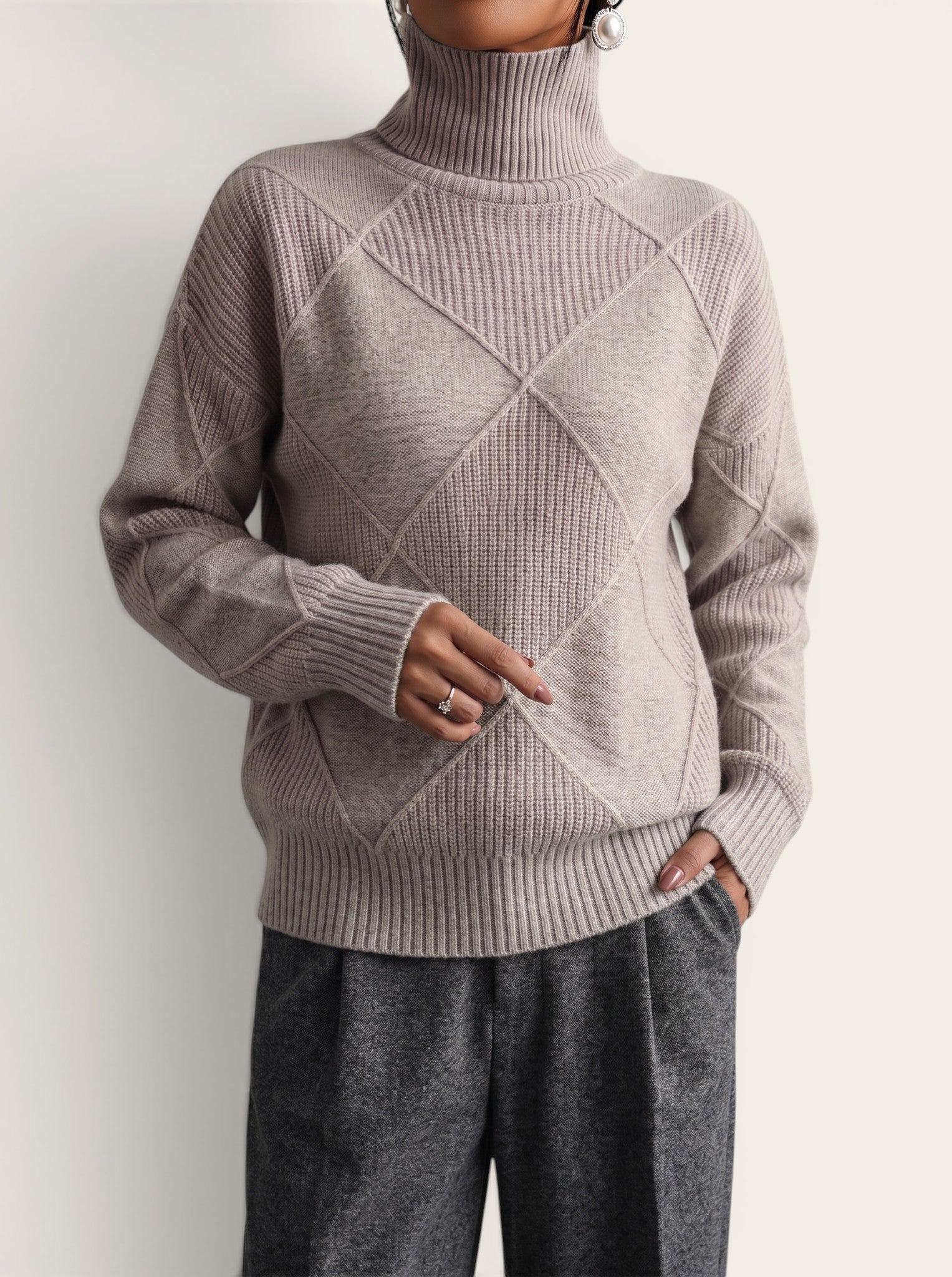 Vivara – Structured Turtleneck Knit