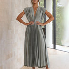 Ellis & Johnson™  | Timeless Pleated Midi Dress