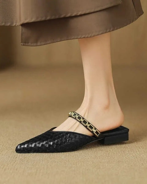Delmira Pointed Slippers
