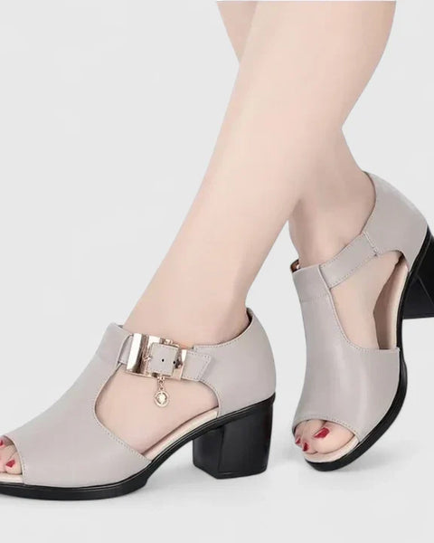 Lyzanne | Elegant Sandals