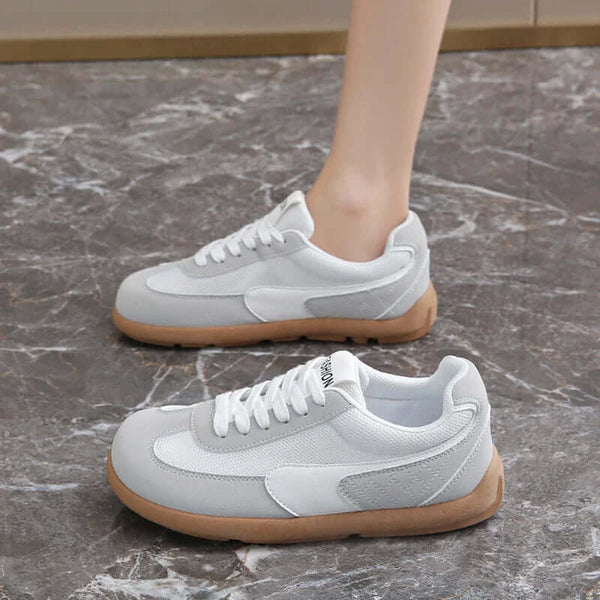 Sarah - Shoes with a Wide Toe Box