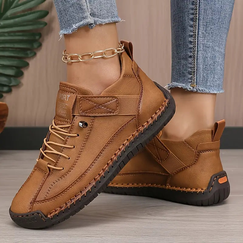 Mia – Comfortable & Pain-Free Orthopaedic Sneakers