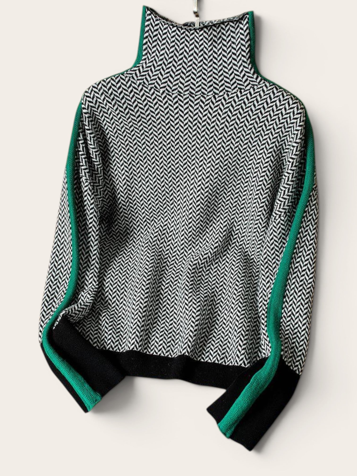 Leona – Elegant Comfort Knit Sweater